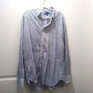 Long sleeve button down collar shirt